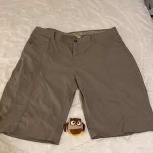Women Royal Robbins Tan Cargo Shorts